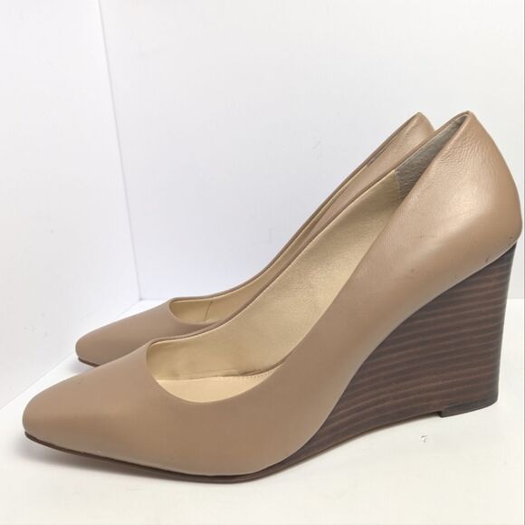 Vince Camuto Diletta Tan Nude Leather Wedge Pumps Womens 9.5 - Picture 3 of 8